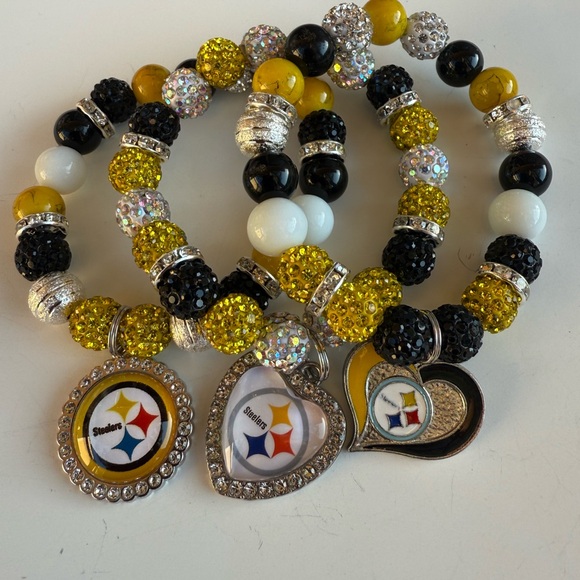 Yellow and Black Beaded Charm Bracelets
Pittsburgh Steelers - Picture 1 of 4
